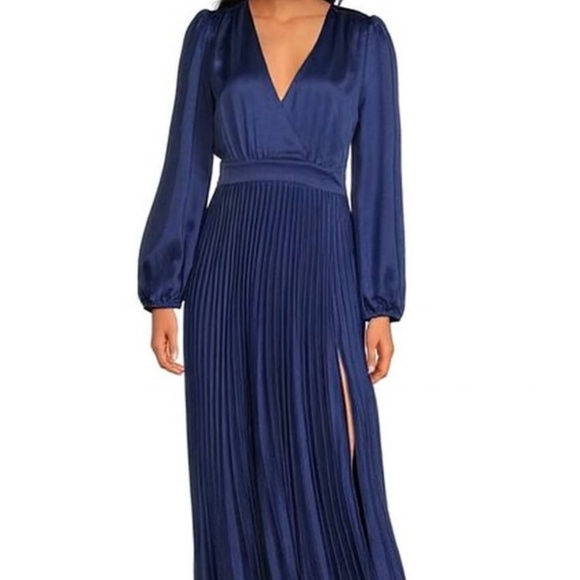 Adelyn Rae M Pleated Satin V-Neck Long Sleeve Midi Satin Navy Blue Dress - Picture 1 of 14